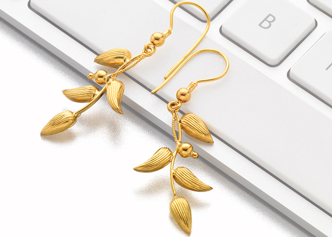 Gold Women's Earrings Designs 2023 // new light weight gold earrings designs  with weight & price - YouTube