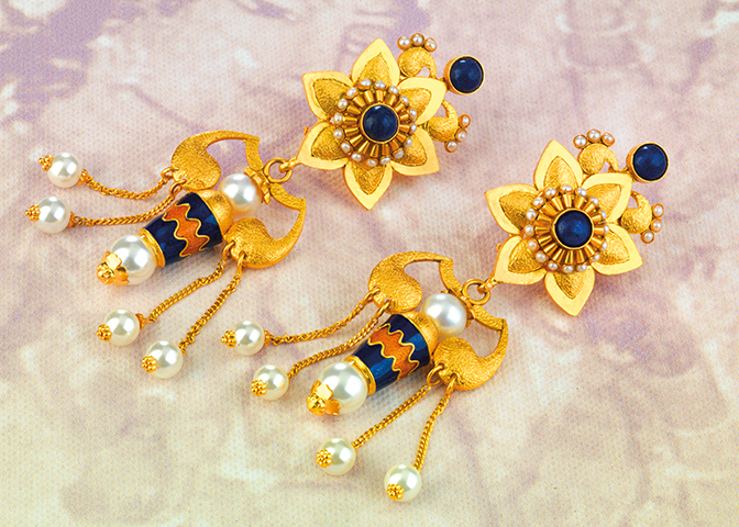 PNGadgil Jewellers 22k 916 Yellow Gold Padmini 22KT Gold Earrings By PNG  Jewellers Drop Earrings for Women  Amazonin Fashion