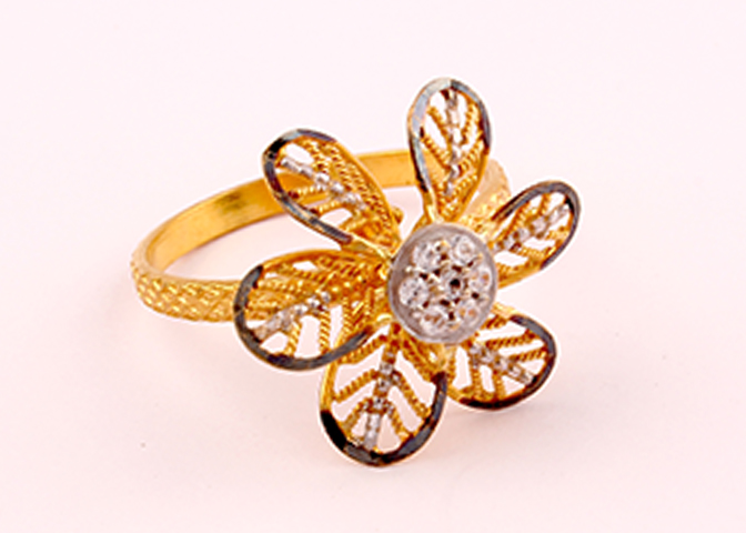 Buy Stylish Simple Gold Ring Design For Ladies Online – Gehna Shop